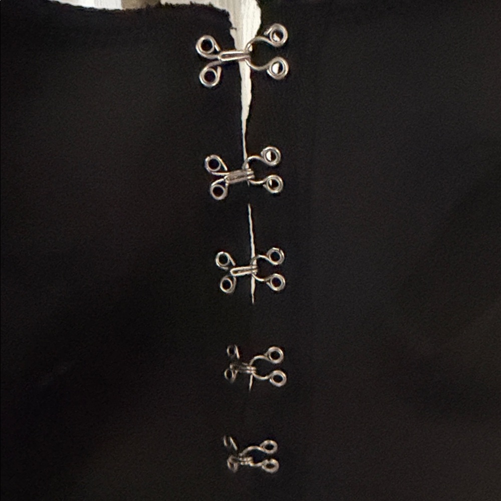 Stylish Black Women's Bandeau - Picture 3 of 3